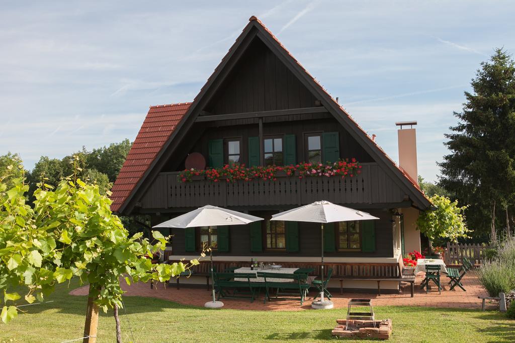 Ferienhaus Neubauer Spielfeld Eksteriør bilde